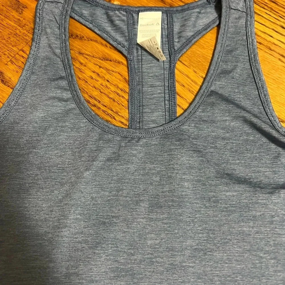 NEW Reebok Heather Blue Athletic Tank Top Small - Picture 3 of 3